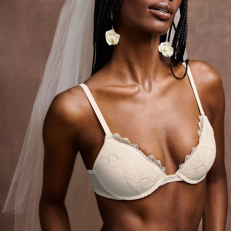 Embroidery Lift Up Bra Ecru - Image 2