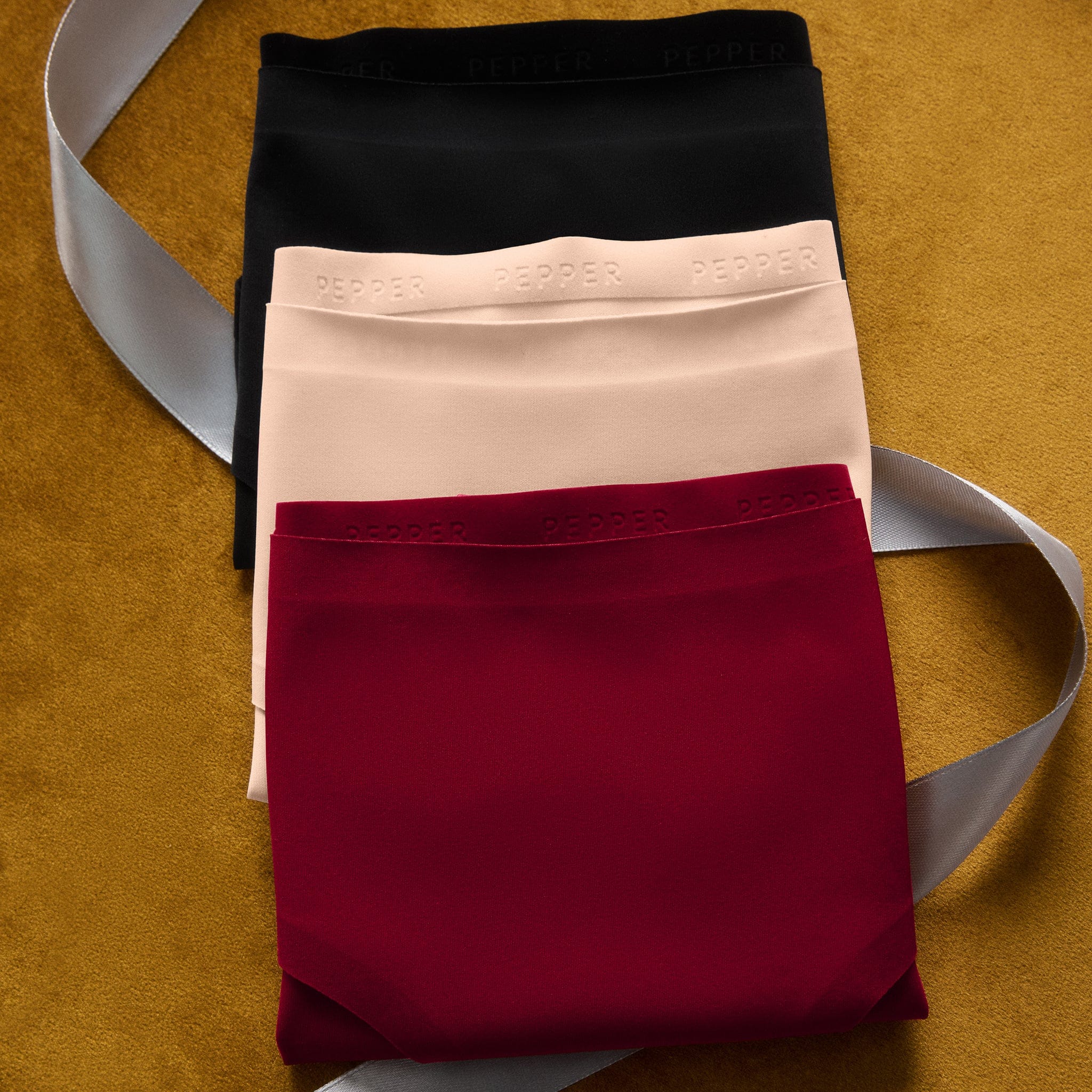 Simply Smooth No Show Hiphugger Scarlet - Image 5